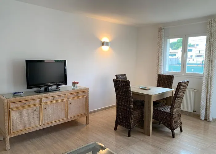 Edificio C'an Patilla * קאלה ראטג'אדה